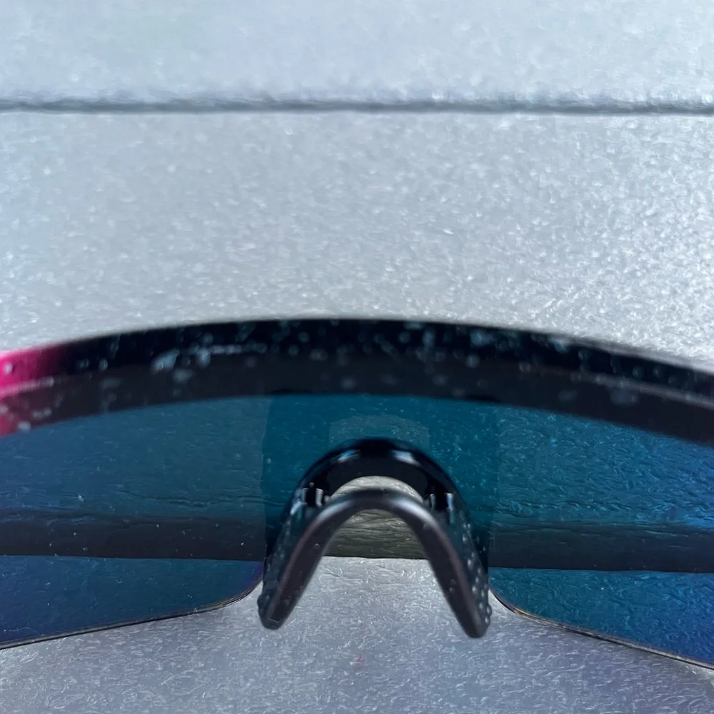 ✨Host Pick!✨💕Retro Y2K; Pink and Black Speckled Sunglasses; Rainbow Chrome Lens - Picture 5 of 6